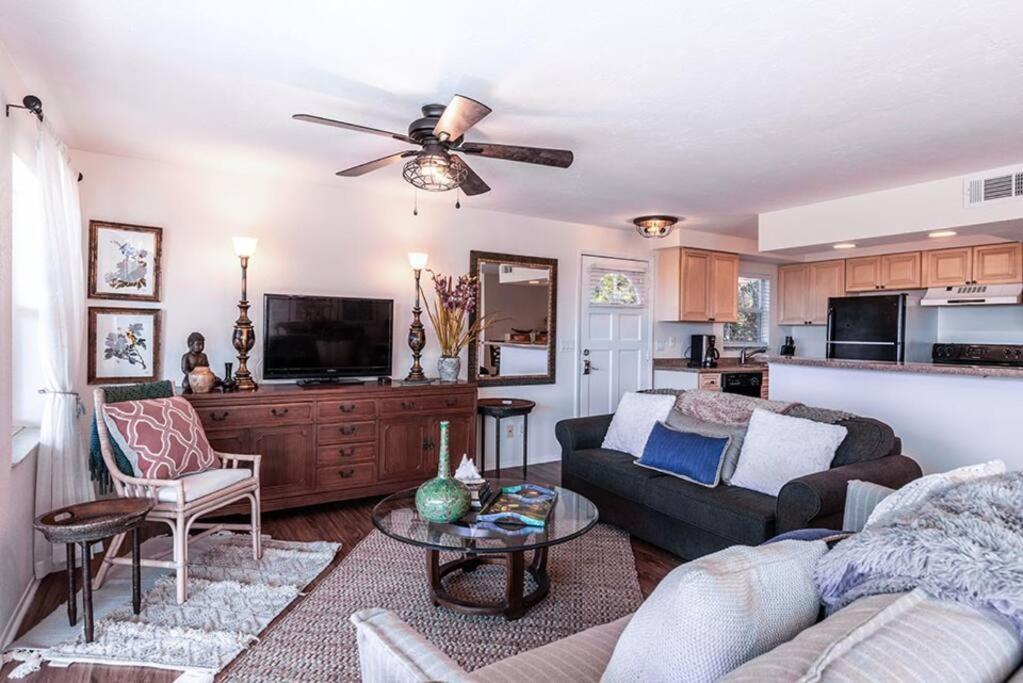 Your Tranquil Escape Is Found Directly On The Beach At The Serenity Beach Condo. Siesta Key Luaran gambar