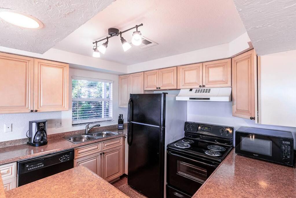 Your Tranquil Escape Is Found Directly On The Beach At The Serenity Beach Condo. Siesta Key Luaran gambar